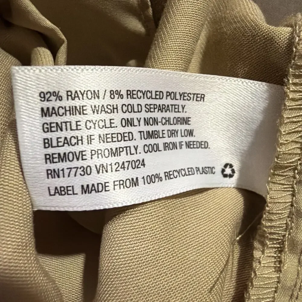 A New Day Tapered Ankle Cargo Pants Tan Women's 10 Nwot